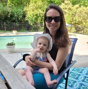 Meet your Posher, Claire